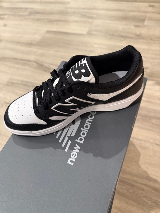 New Balance Men\'s 480 Leather Perforative Size 5.5 main image 4
